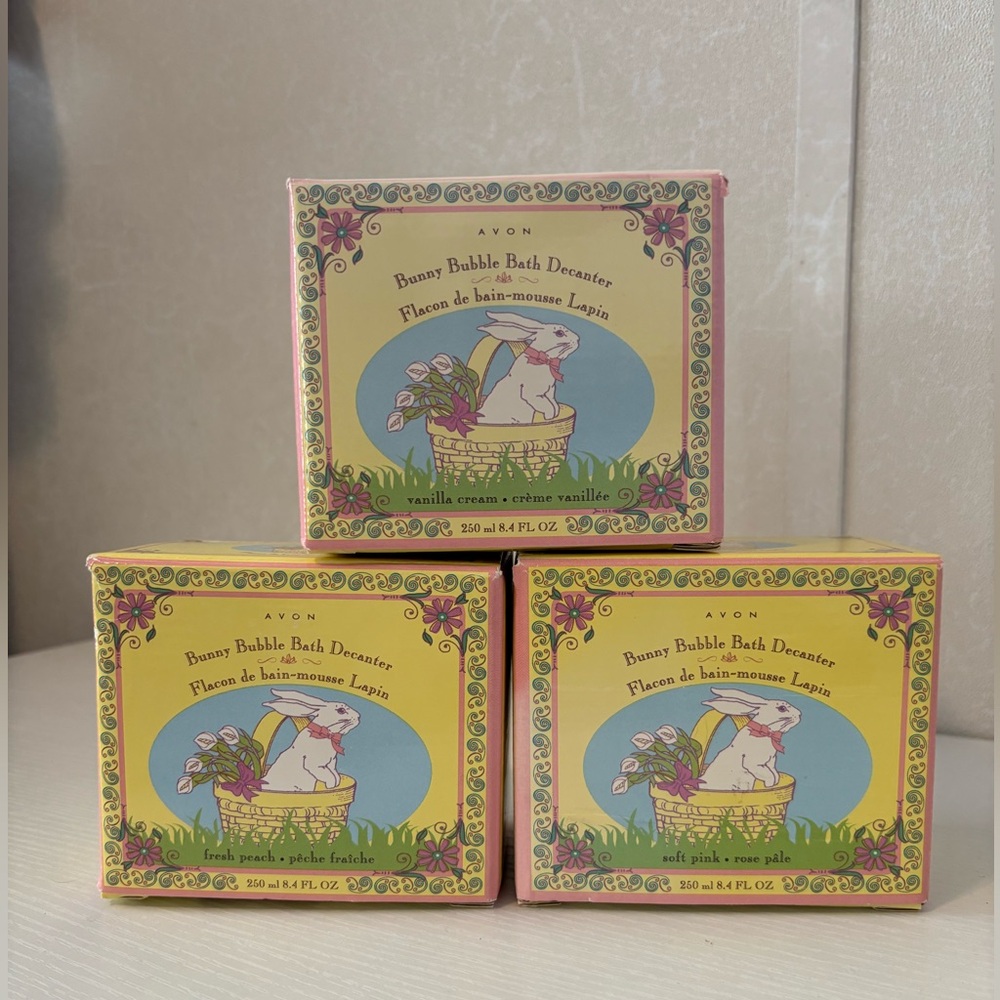 Avon | Vintage Bunny Bubble Bath Decanters - Set of Three - Picture 10 of 10
